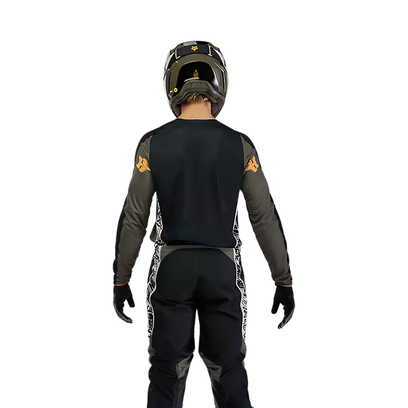 Thumb 4